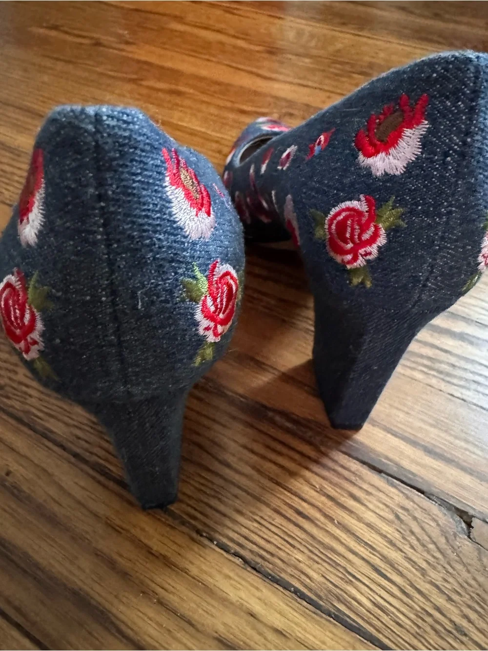 Embroidered Denim Pointed-Toe Pumps in Blue with Red Floral Detail